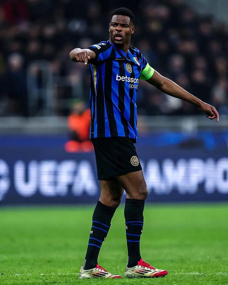 阿莱格里接受采访谈球队0比1不敌拉齐奥：我们将更专注于对阵都灵的比赛